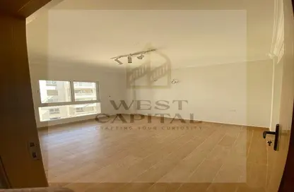 Apartment - 3 Bedrooms - 3 Bathrooms for sale in Mountain View iCity October - 6 October Compounds - 6 October City - Giza