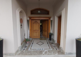 Villa - 8 bedrooms for للبيع in Gamaiet Ahmed Orabi - Obour City - Qalyubia