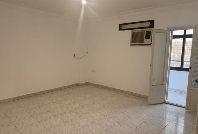 8211978 - Property Main Image