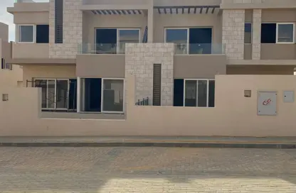 Townhouse - 3 Bedrooms - 3 Bathrooms for sale in Tawny Hyde Park - 6 October Compounds - 6 October City - Giza