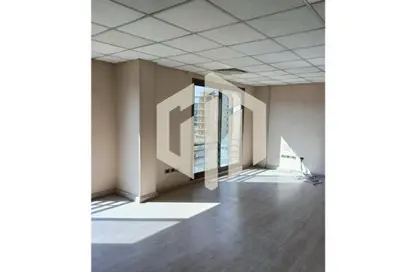 مساحات مكتبية - استوديو - 2 حمامات للبيع في شارع التسعين الجنوبي - التجمع الخامس - مدينة القاهرة الجديدة - القاهرة