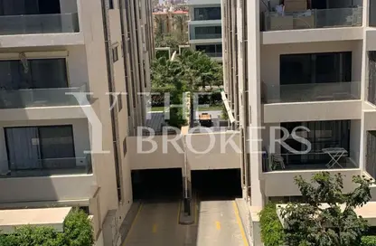 Apartment - 2 Bedrooms - 2 Bathrooms for sale in Lake View Residence - 5th Settlement Compounds - The 5th Settlement - New Cairo City - Cairo