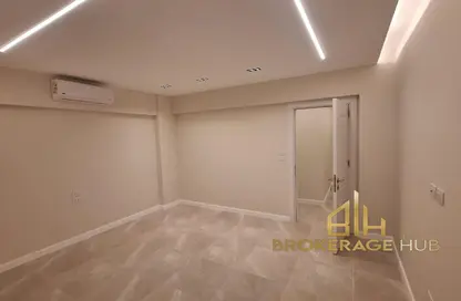 شقة - 2 غرف نوم - 2 حمامات للايجار في جاليريا  مون فالى - المستثمرين الجنوبية - مدينة القاهرة الجديدة - القاهرة