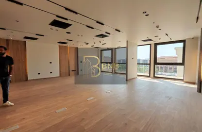Office Space - Studio - 1 Bathroom for sale in Mivida - 5th Settlement Compounds - The 5th Settlement - New Cairo City - Cairo