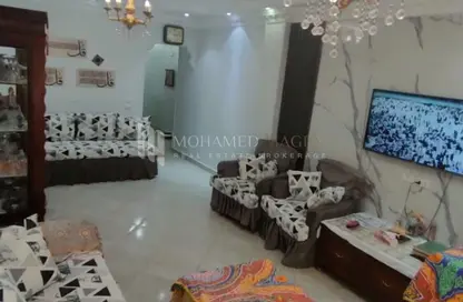 شقة - 3 غرف نوم - 2 حمامات للبيع في الحي الثامن - الشيخ زايد - الجيزة