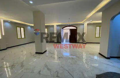 Duplex - 3 Bedrooms - 3 Bathrooms for rent in Palm Villa - Al Wahat Road - 6 October City - Giza