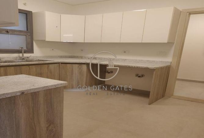 8373083 - Property Image 2