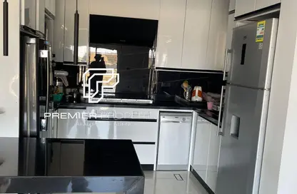 Apartment - 2 Bedrooms - 2 Bathrooms for sale in Mountain View iCity - 5th Settlement Compounds - The 5th Settlement - New Cairo City - Cairo