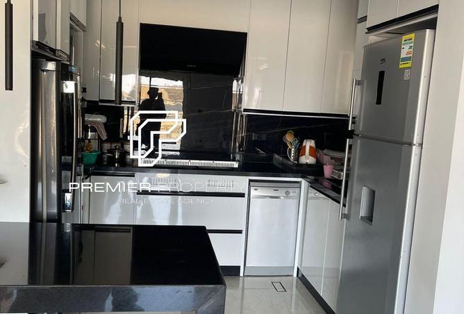 8228060 - Property Main Image