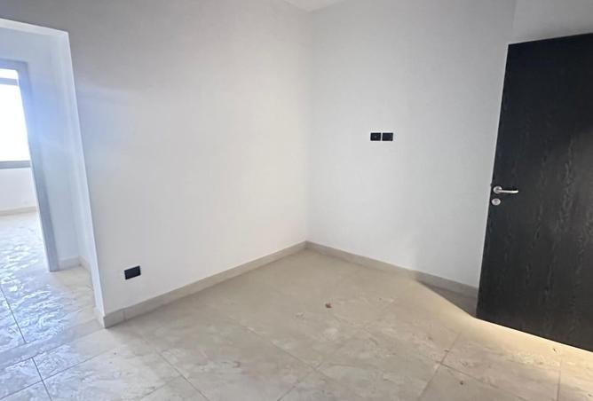 8174489 - Property Image 2