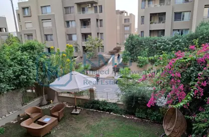 Apartment - 2 Bedrooms - 2 Bathrooms for sale in Palm Hills Village Gate - South Investors Area - New Cairo City - Cairo