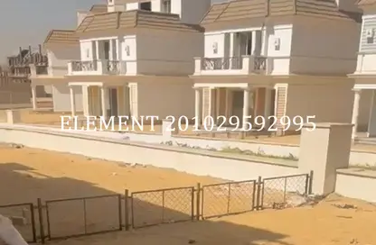 Townhouse - 3 Bedrooms - 3 Bathrooms for sale in Mountain View iCity October - 6 October Compounds - 6 October City - Giza Townhouse - 3 Bedrooms - 3 Bathrooms for sale in Mountain View iCity October - 6 October Compounds - 6 October City - Giza