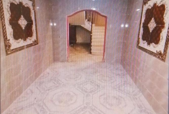 8212983 - Property Image 2