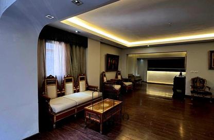Apartment - 2 Bedrooms - 2 Bathrooms for sale in Emad Al Din Kamel St. - 1st Zone - Nasr City - Cairo