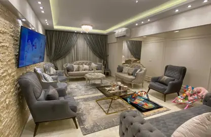 Apartment - 3 Bedrooms - 2 Bathrooms for sale in Capital East - Nasr City Compounds - Nasr City - Cairo