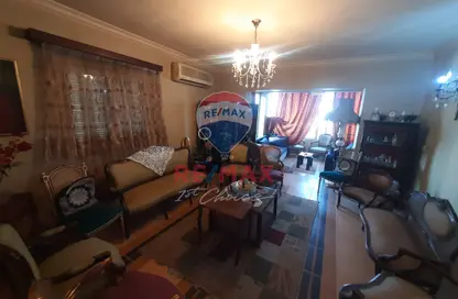 Apartment - 2 Bedrooms - 1 Bathroom for sale in Al Higaz Square - El Hegaz Square - El Nozha - Cairo