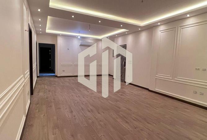 8083756 - Property Image 2