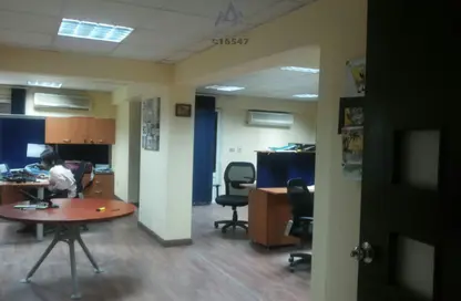 شقة - 8 غرف نوم - 4 حمامات للبيع في شارع كورنيش النيل - المعادي - حي المعادي - القاهرة