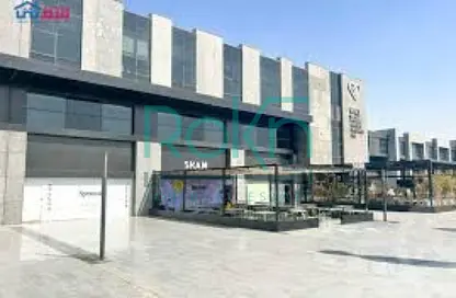 Retail - Studio - 2 Bathrooms for sale in Palm Hills Golf Extension - Al Wahat Road - 6 October City - Giza