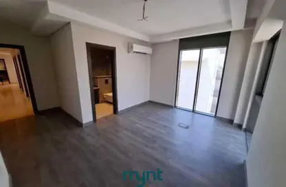 Apartment - 3 Bedrooms - 3 Bathrooms for rent in Village Views - Zed Towers - Sheikh Zayed Compounds - Sheikh Zayed City - Giza