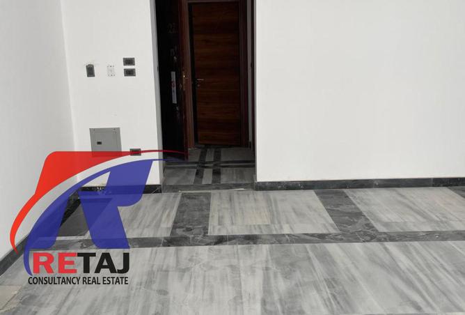 8328854 - Property Image 2