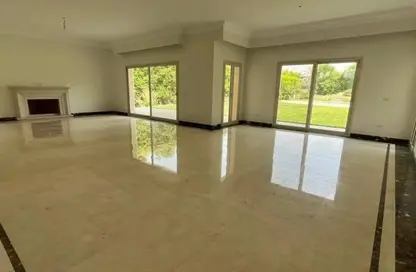 Villa - 5 Bedrooms - 4 Bathrooms for sale in Upville - Cairo Alexandria Desert Road - 6 October City - Giza