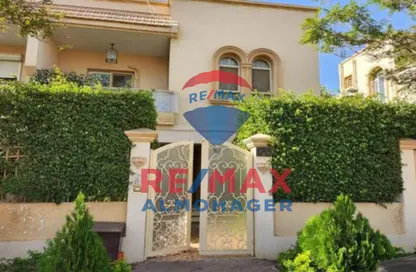 منزل مزدوج - 4 غرف نوم - 4 حمامات للايجار في جرينز - الحي السادس - الشيخ زايد - الجيزة