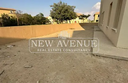 فيلا - 4 غرف نوم - 4 حمامات للبيع في جاردن ريزدنس - مدينة القاهرة الجديدة - القاهرة