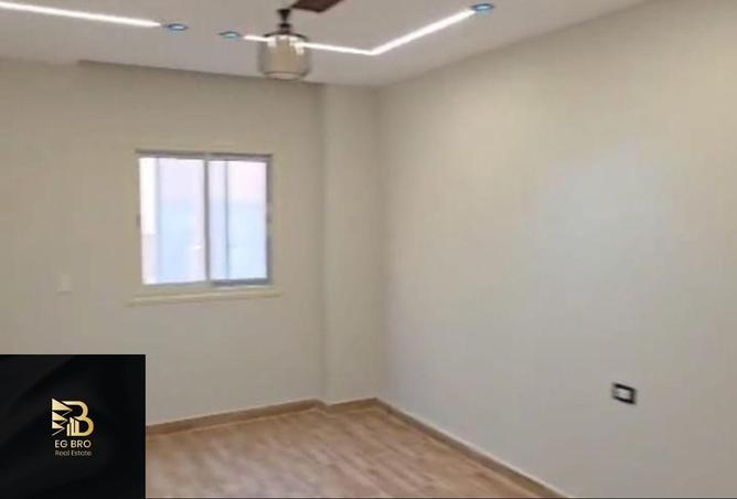 8186636 - Property Image 2