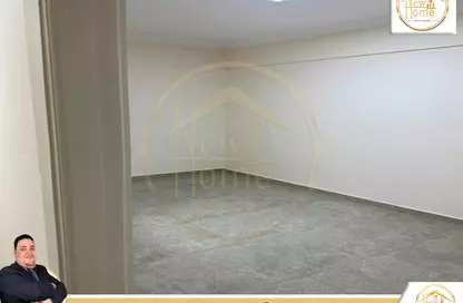 Office Space - Studio - 3 Bathrooms for rent in New Smouha - Smouha - Hay Sharq - Alexandria