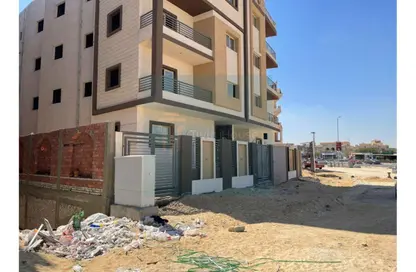 Apartment - 3 Bedrooms - 2 Bathrooms for sale in Talaat Harb Axis - Al Narges - New Cairo City - Cairo