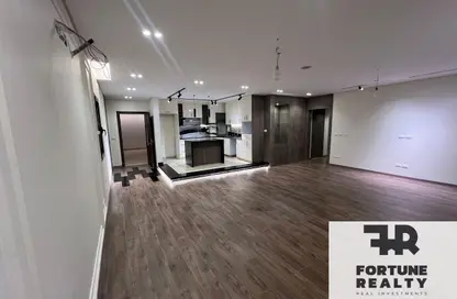 Apartment - 3 Bedrooms - 3 Bathrooms for sale in Eastown - 5th Settlement Compounds - The 5th Settlement - New Cairo City - Cairo