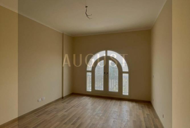 8290042 - Property Image 3