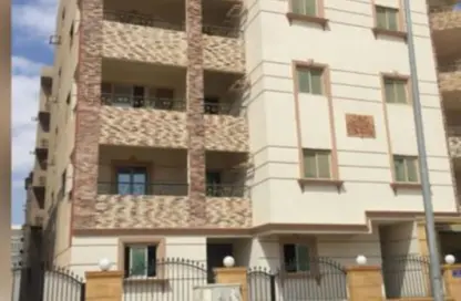 Apartment - 3 Bedrooms - 3 Bathrooms for sale in North Lotus - El Lotus - New Cairo City - Cairo