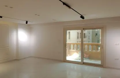 Apartment - 3 Bedrooms - 3 Bathrooms for sale in Lebanon St. - Mohandessin - Giza