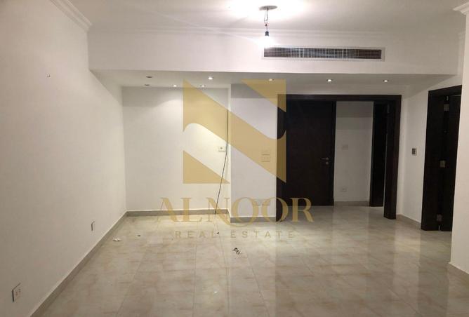 7989354 - Property Image 2