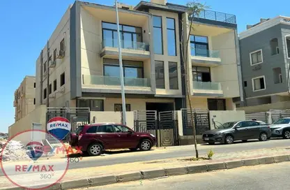 شقة - 4 غرف نوم - 3 حمامات للبيع في حى القرنفل - التجمع الخامس - مدينة القاهرة الجديدة - القاهرة