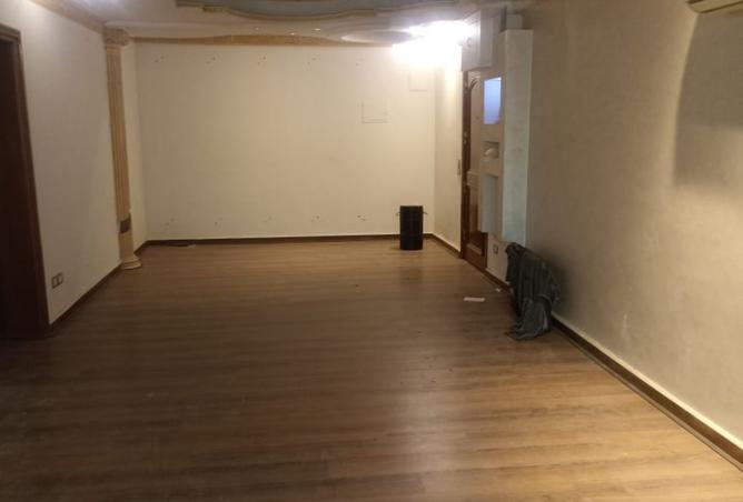 8198737 - Property Image 2