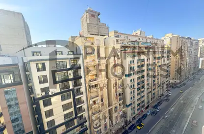 دوبلكس - 3 غرف نوم - 3 حمامات للبيع في لوران - حي شرق - الاسكندرية