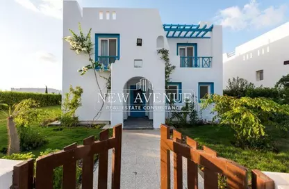 Chalet - 3 Bedrooms - 2 Bathrooms for sale in Mountain View - Ras Al Hekma - North Coast
