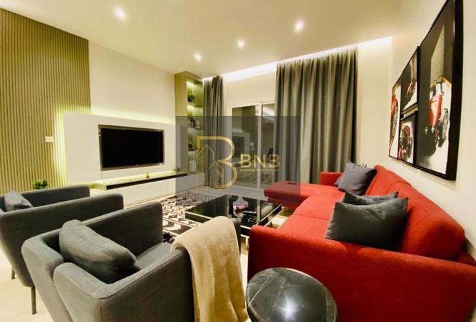 8472894 - Property Image 2