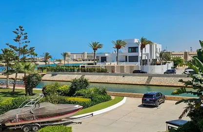 فيلا - 4 غرف نوم - 2 حمامات للبيع في مارينا 5 - مارينا - العلمين - الساحل الشمالي