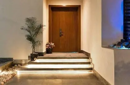 Villa - 4 Bedrooms - 5 Bathrooms for sale in Royal Meadows - Sheikh Zayed Compounds - Sheikh Zayed City - Giza