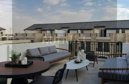 تاون هاوس - 3 غرف نوم - 4 حمامات للبيع في مارك جاردنز - كمبوندات التجمع الخامس - التجمع الخامس - مدينة القاهرة الجديدة - القاهرة