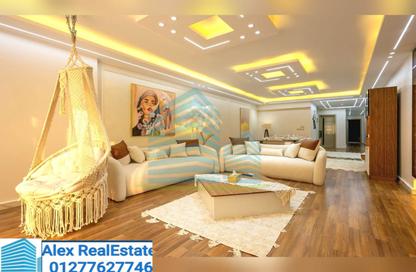 Apartment - 3 Bedrooms - 3 Bathrooms for rent in Al Geish Road - Camp Chezar - Hay Wasat - Alexandria