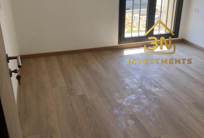 8082308 - Property Image 3