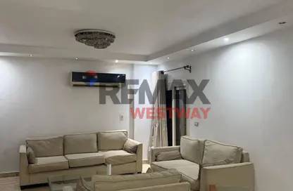Apartment - 2 Bedrooms - 2 Bathrooms for rent in Al Khamayel city - Sheikh Zayed Compounds - Sheikh Zayed City - Giza