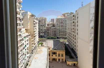 شقة - 3 غرف نوم - 2 حمامات للبيع في رشدي - حي شرق - الاسكندرية
