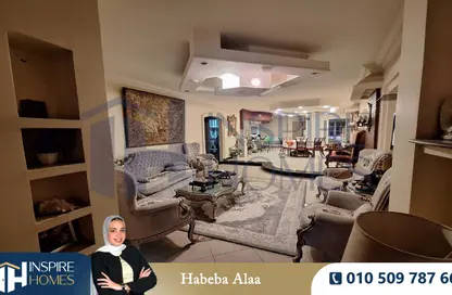 شقة - 3 غرف نوم - 2 حمامات للايجار في شارع أسطنبول-صلاح مصطفى - السلطان حسين - محطة الرمل - حي وسط - الاسكندرية