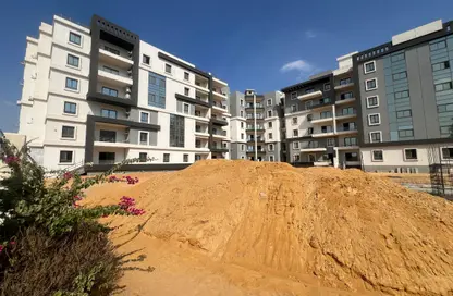 Apartment - 3 Bedrooms - 3 Bathrooms for sale in Elysium - Sheikh Zayed Compounds - Sheikh Zayed City - Giza